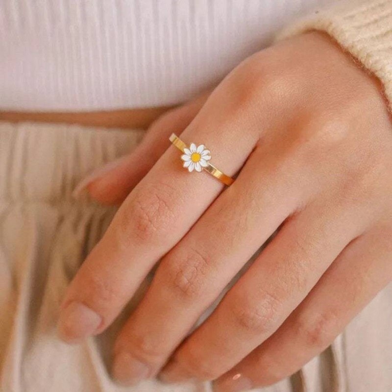 Serenity Spinner Ring